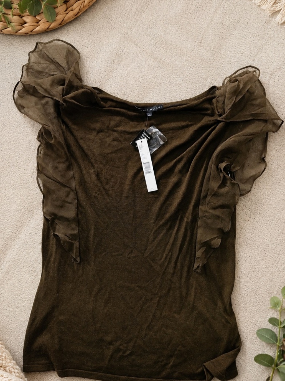 ✨ Antonio Melani Olive Ruffle Sleeve Top – Size Large ✨